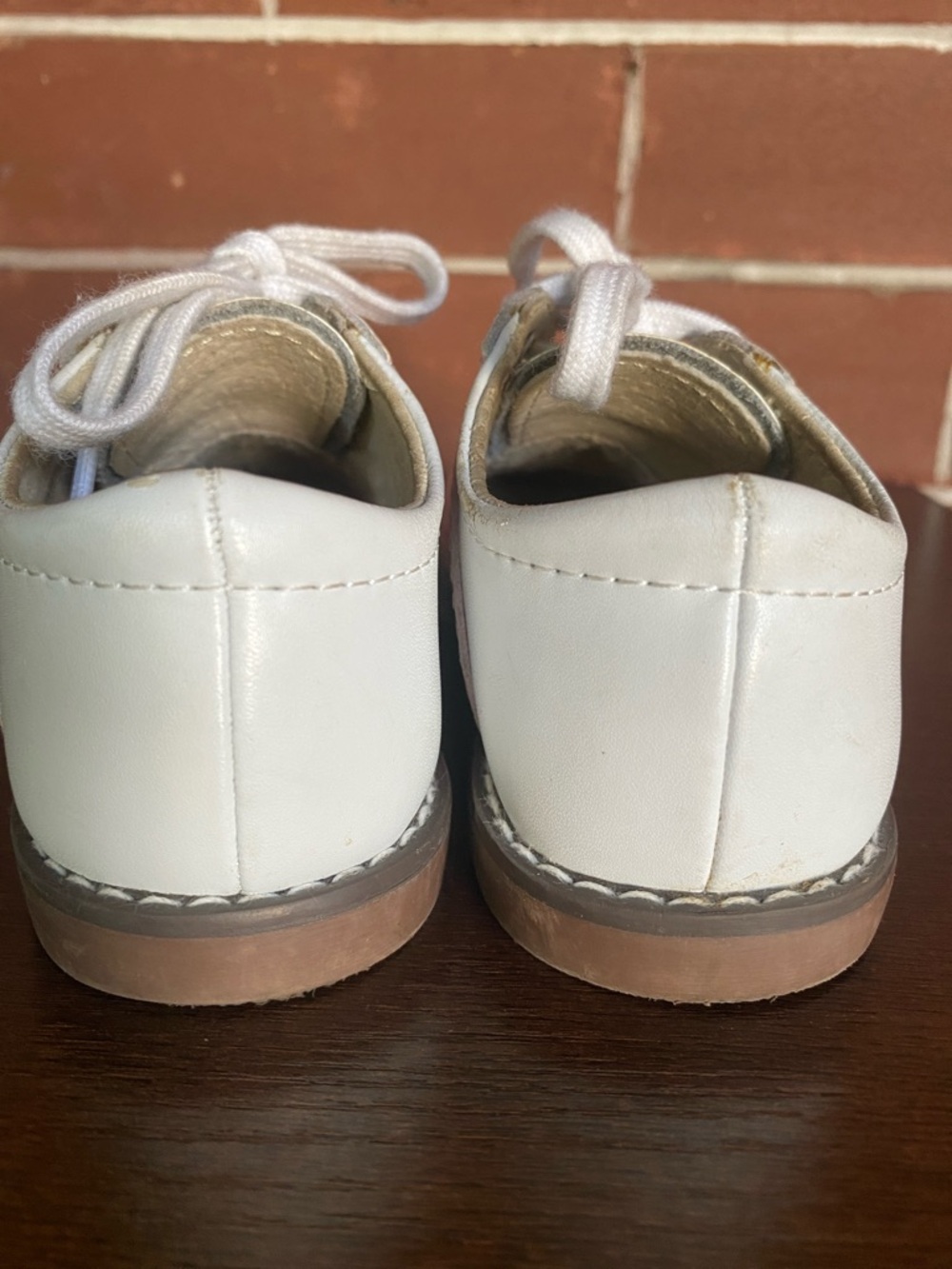 Footmates Cheer Oxford Shoes in Rose and White - Picture 6 of 10